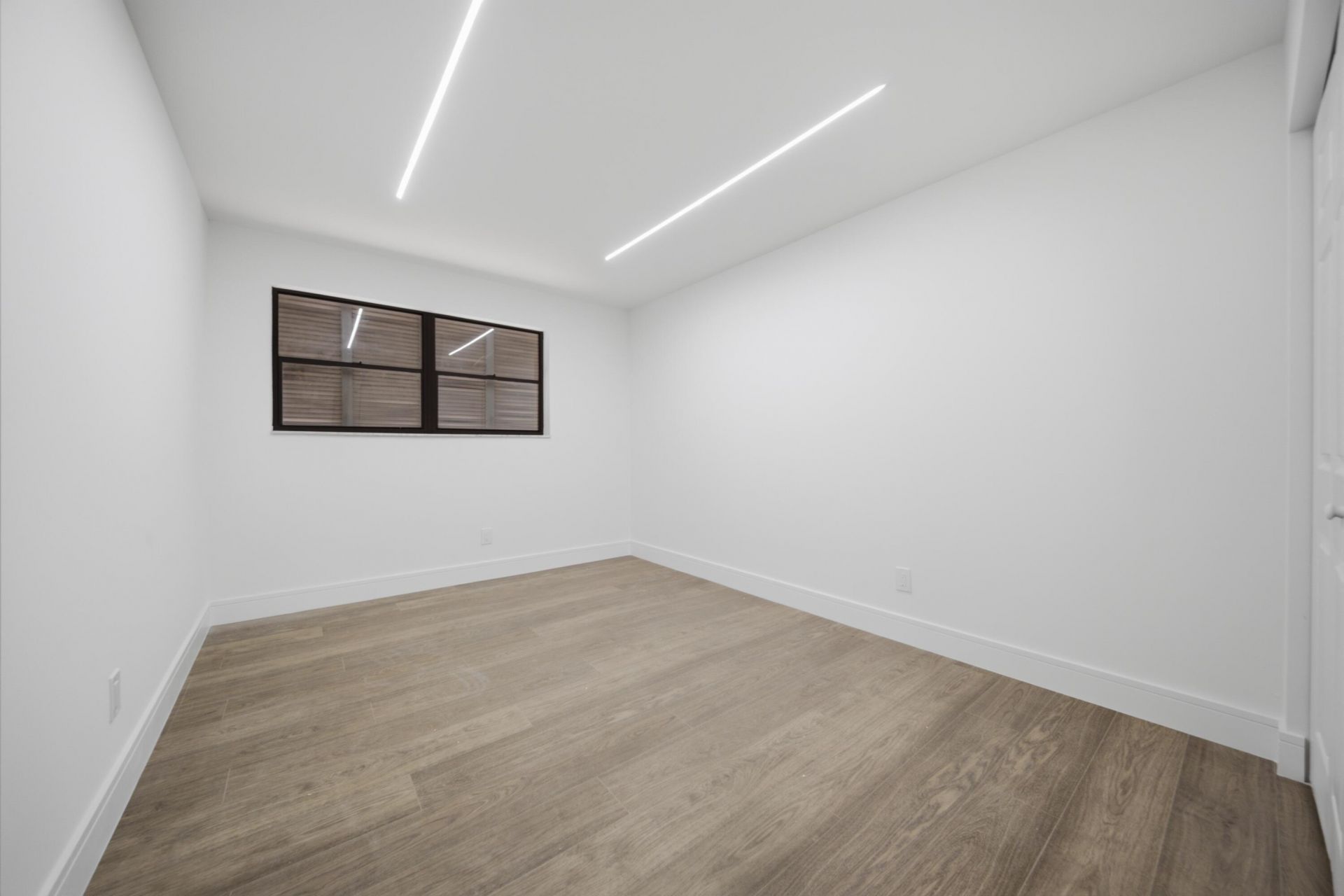 1391 E Golfview Drive, Unit 1391, Pembroke Pines, FL 33026 Photo
