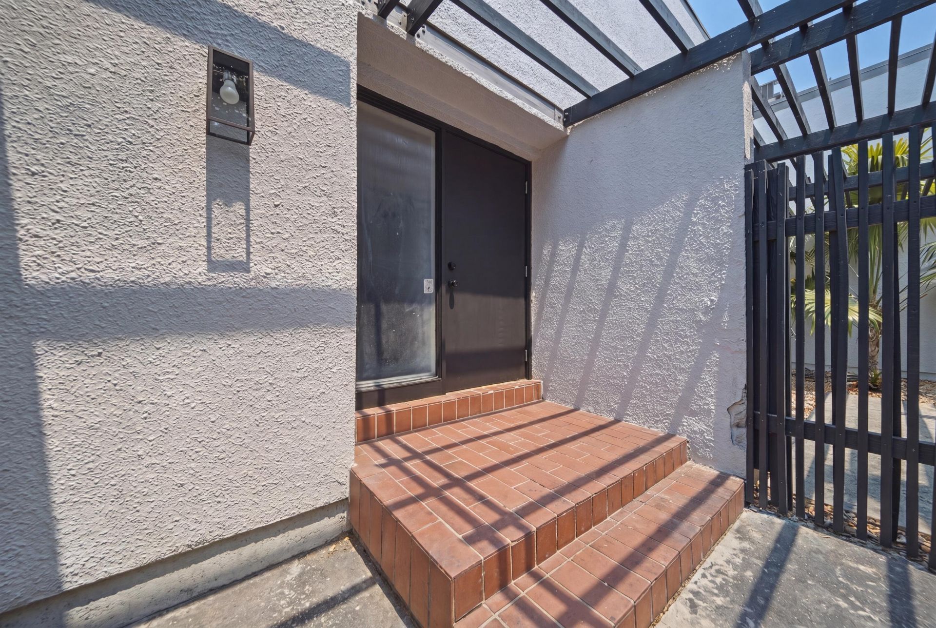 1391 E Golfview Drive, Unit 1391, Pembroke Pines, FL 33026 Photo
