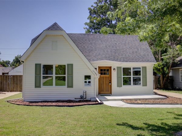 1132 S Quebec Avenue , Tulsa, OK 74112