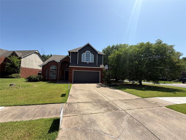 201 N Magnolia Avenue , Broken Arrow, OK 74012