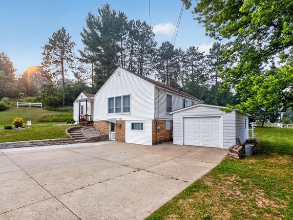 226 W Church Avenue, Reed City, MI 49677