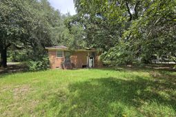 1946 River Road photo 4