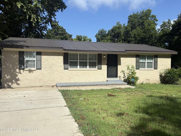 125 Vance Street, Batesville, MS 38606