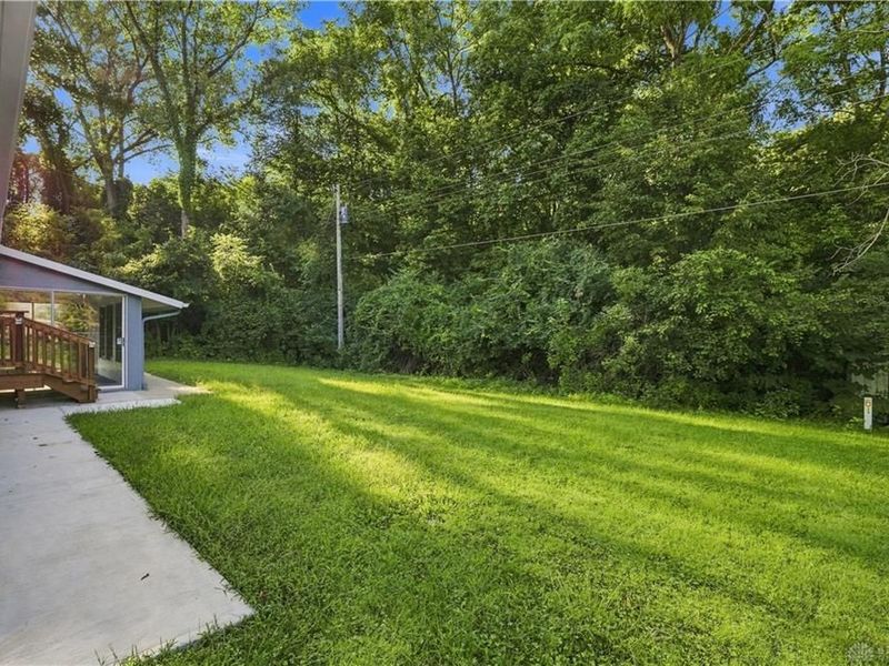 5050 Leedale Drive, Jefferson Township, OH 45417 Photo 39