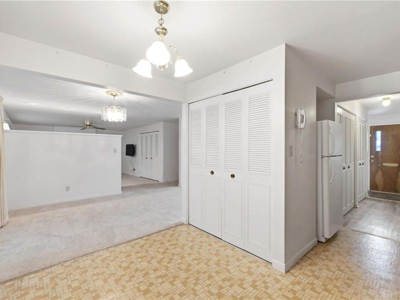 3669 Wenbrook Drive, Kettering, OH 45429 Photo 12
