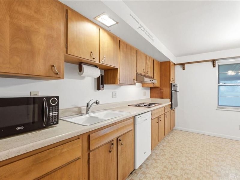 3669 Wenbrook Drive, Kettering, OH 45429 Photo 14