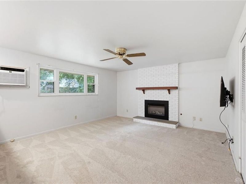 3669 Wenbrook Drive, Kettering, OH 45429 Photo 8