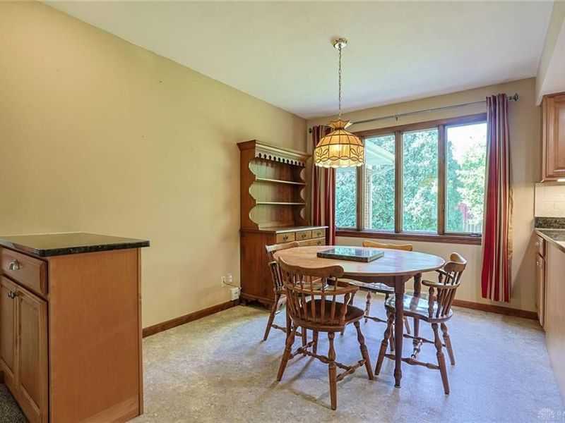 2727 Wellsford Drive, Springfield, OH 45503 Photo 23