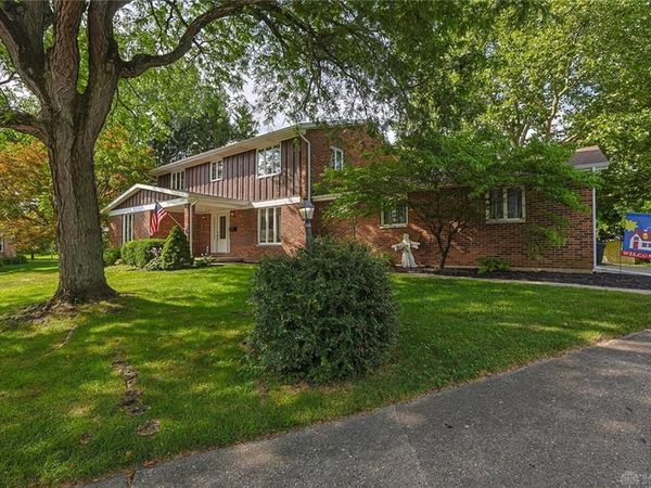 2727 Wellsford Drive, Springfield, OH 45503