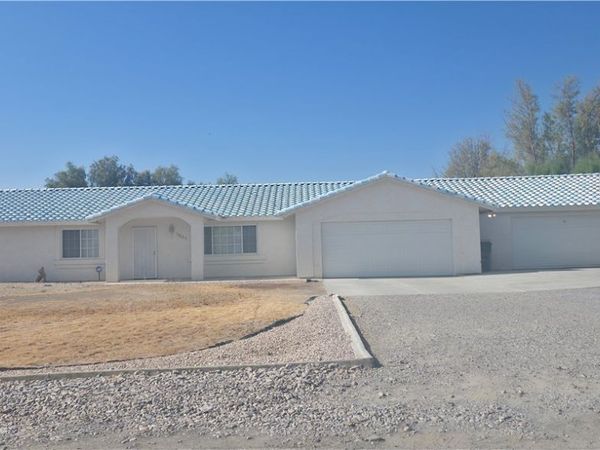 1801 W Dyer Road , Pahrump, NV 89048
