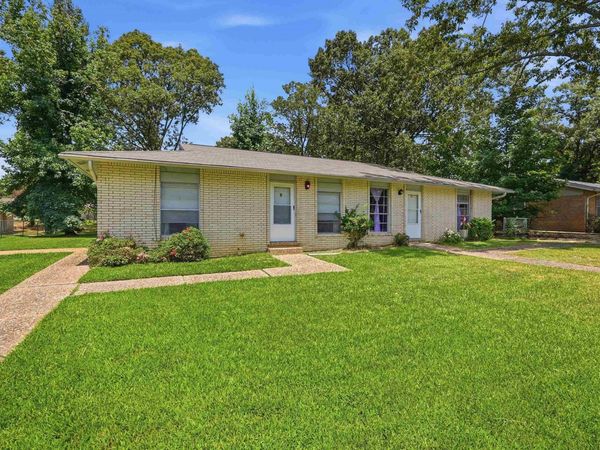 3 E Laramie Drive , Sherwood, AR 72120