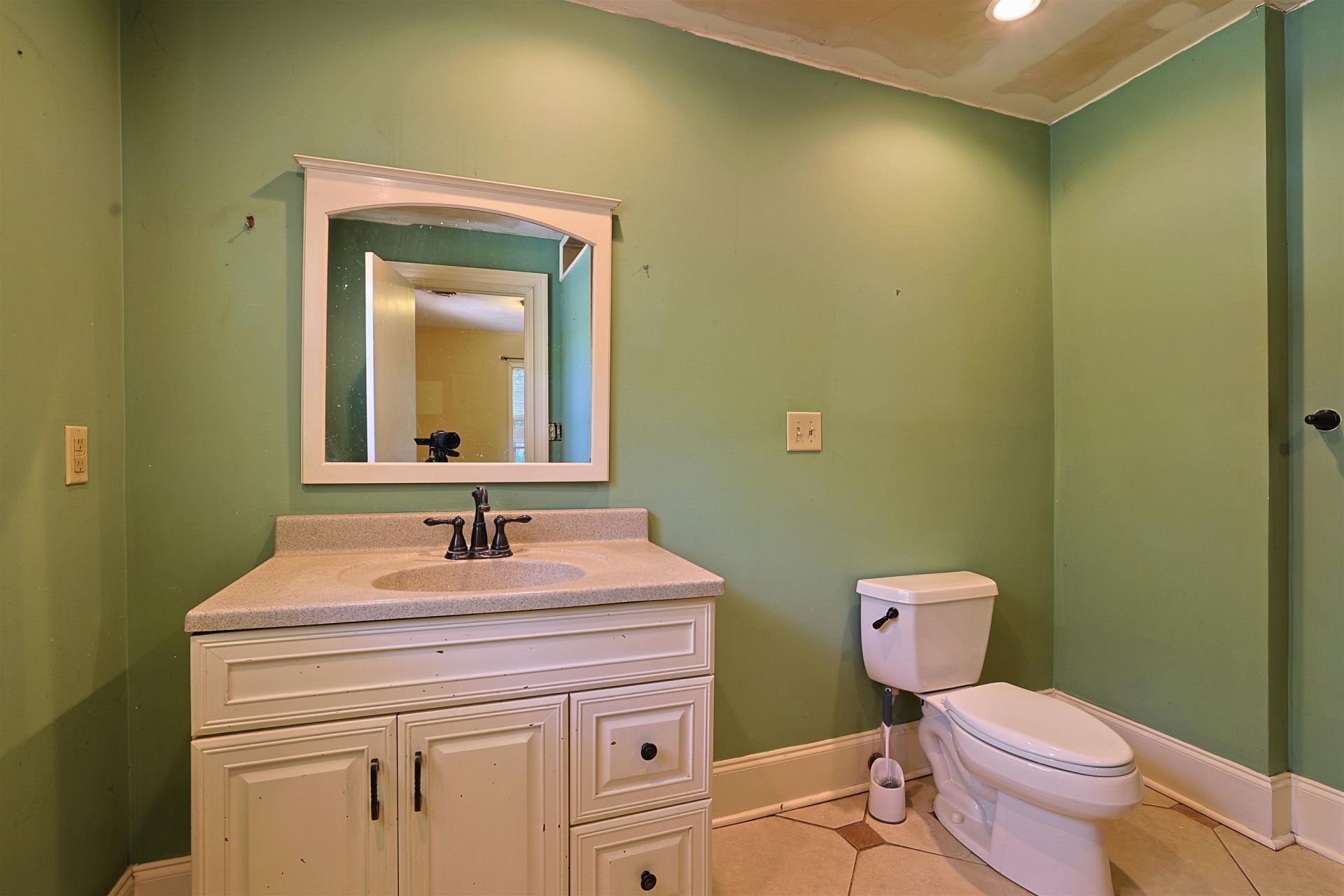 558 Cedar Dr.  Photo 15