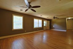 558 Cedar Dr.  photo 4