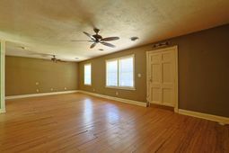 558 Cedar Dr.  photo 4