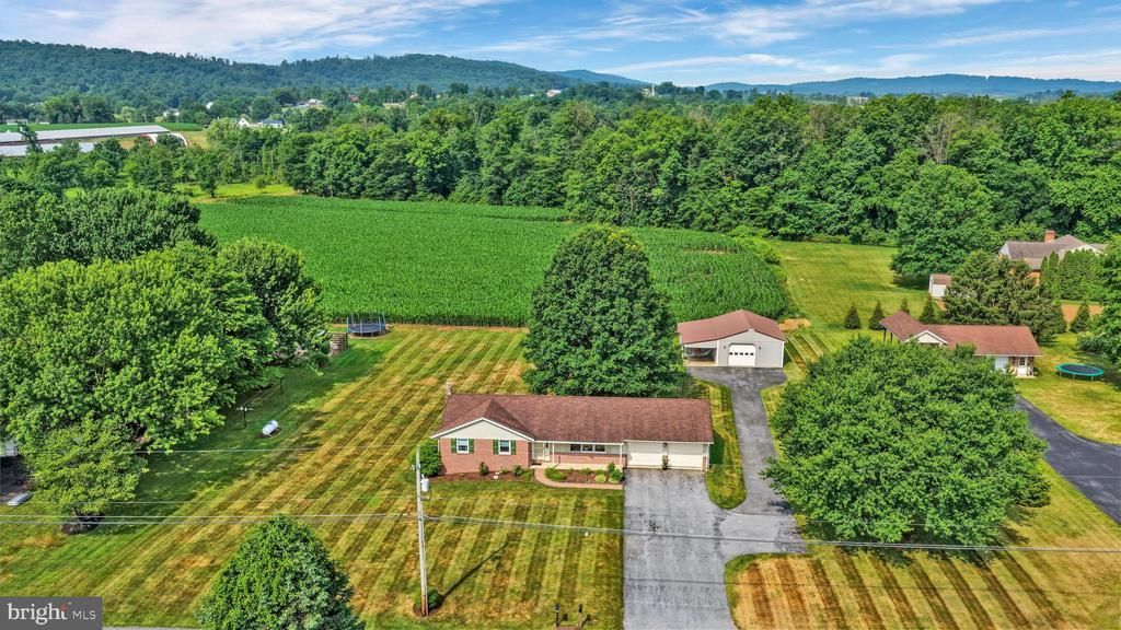 75 HICKORY ROAD , DENVER, PA 17517