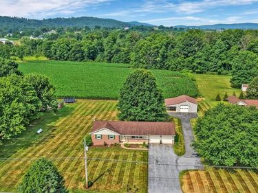 75 HICKORY ROAD , DENVER, PA 17517