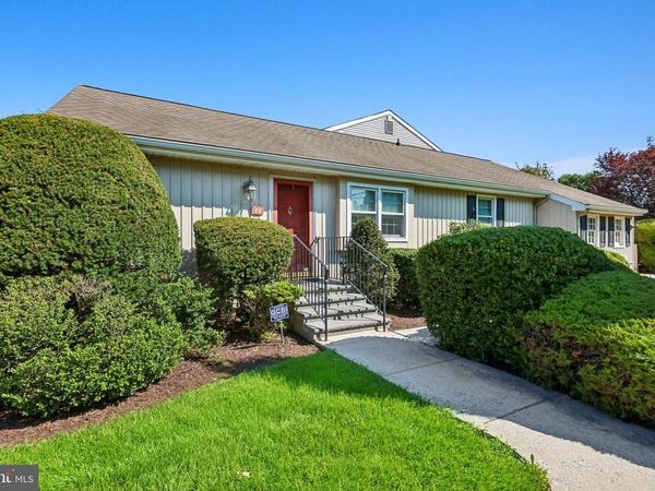635 E MAIN STREET, Unit 20, MOORESTOWN, NJ 08057
