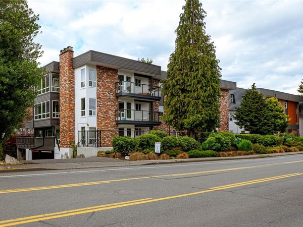1725 Cedar Hill Cross Rd , Unit #309, Saanich, BC V8P 2P8