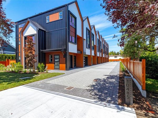 10485 Resthaven Dr , Unit #9, Sidney, BC V8L 3H6