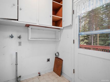1893 Bella Coola Drive, South Lake Tahoe, CA 96150 Photo