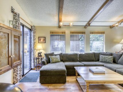 953 Lakeview Avenue, Unit 4, South Lake Tahoe, CA 96150 Photo