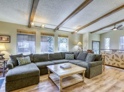953 Lakeview Avenue, Unit 4, South Lake Tahoe, CA 96150 Photo