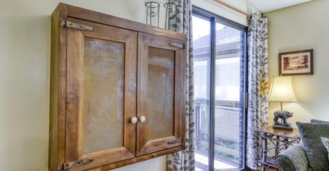 953 Lakeview Avenue, Unit 4, South Lake Tahoe, CA 96150 Photo