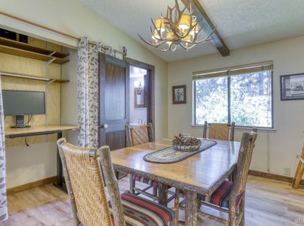 953 Lakeview Avenue, Unit 4, South Lake Tahoe, CA 96150 Photo