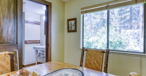 953 Lakeview Avenue, Unit 4, South Lake Tahoe, CA 96150 Photo
