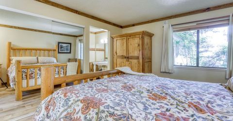 953 Lakeview Avenue, Unit 4, South Lake Tahoe, CA 96150 Photo