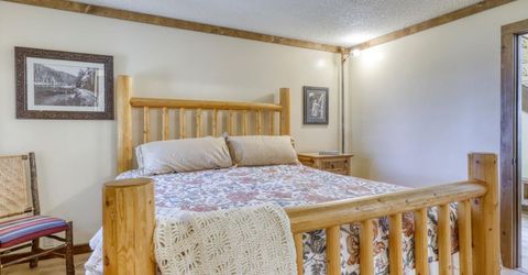 953 Lakeview Avenue, Unit 4, South Lake Tahoe, CA 96150 Photo