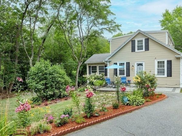 165 Astle St, Tewksbury, MA 01876