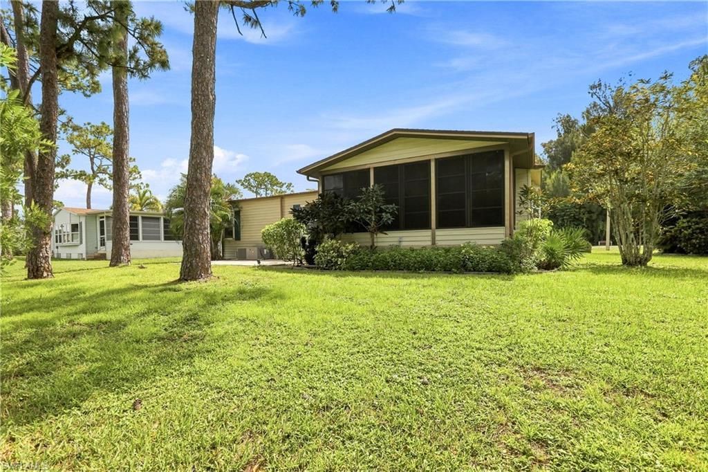 10421 Circle Pine Rd, North Fort Myers, FL 33903 Photo
