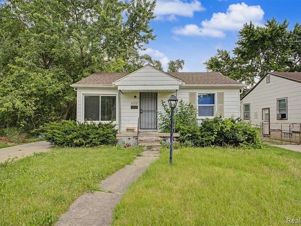 6100 Faust Avenue , Detroit, MI 48228