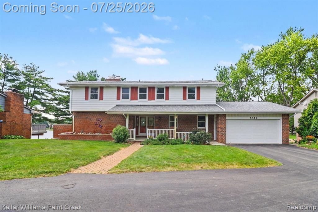5342 Red Fox Drive , Brighton Township, MI 48114 Main Photo
