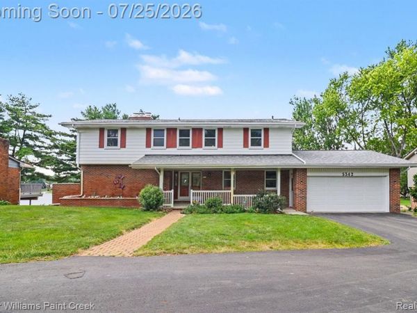 5342 Red Fox Drive , Brighton Twp, MI 48114