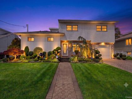 3495 Bayfield Boulevard Oceanside, NY 11572