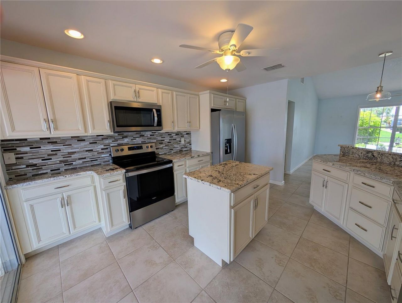 8707 51st Avenue W, Bradenton, FL 34210 Photo