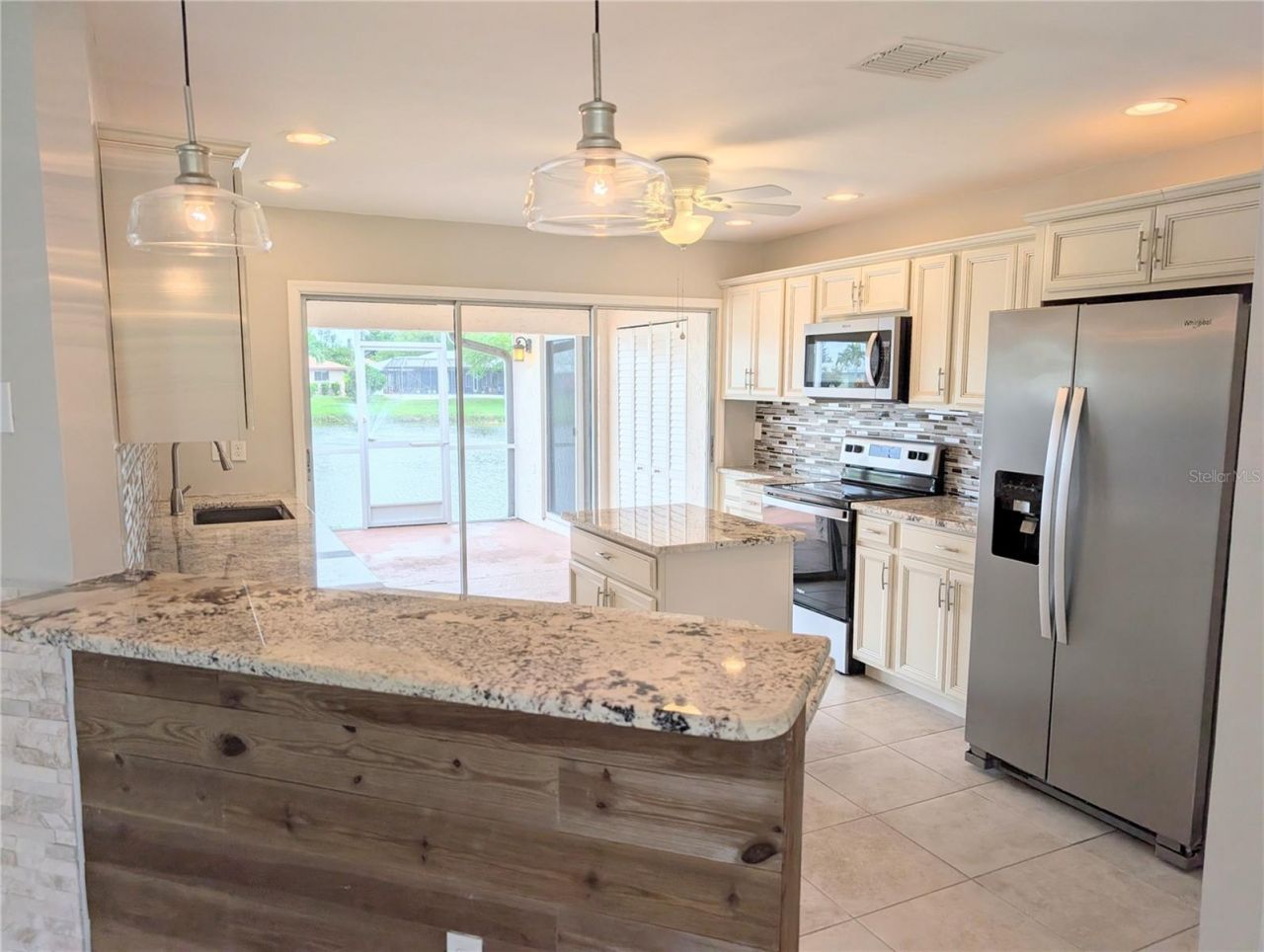 8707 51st Avenue W, Bradenton, FL 34210 Photo