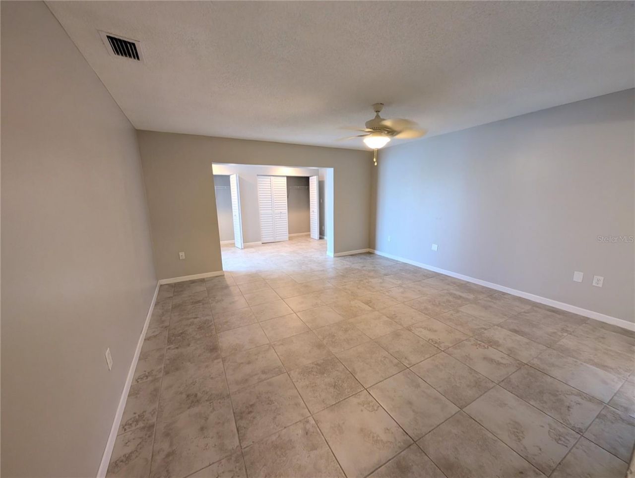 8707 51st Avenue W, Bradenton, FL 34210 Photo