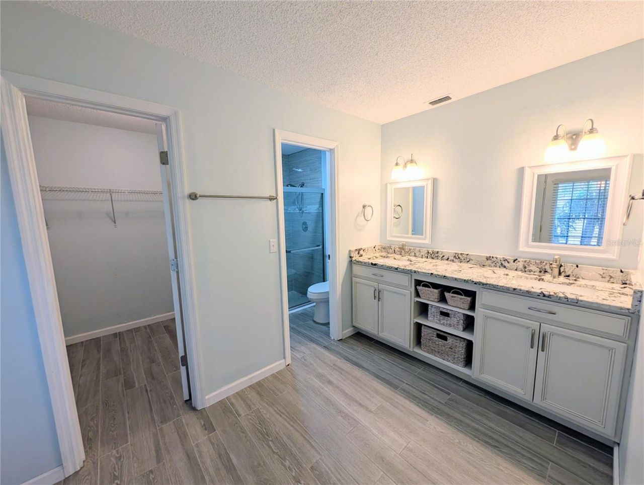 8707 51st Avenue W, Bradenton, FL 34210 Photo