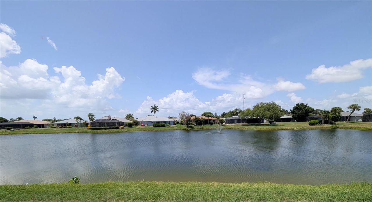 8707 51st Avenue W, Bradenton, FL 34210 Photo