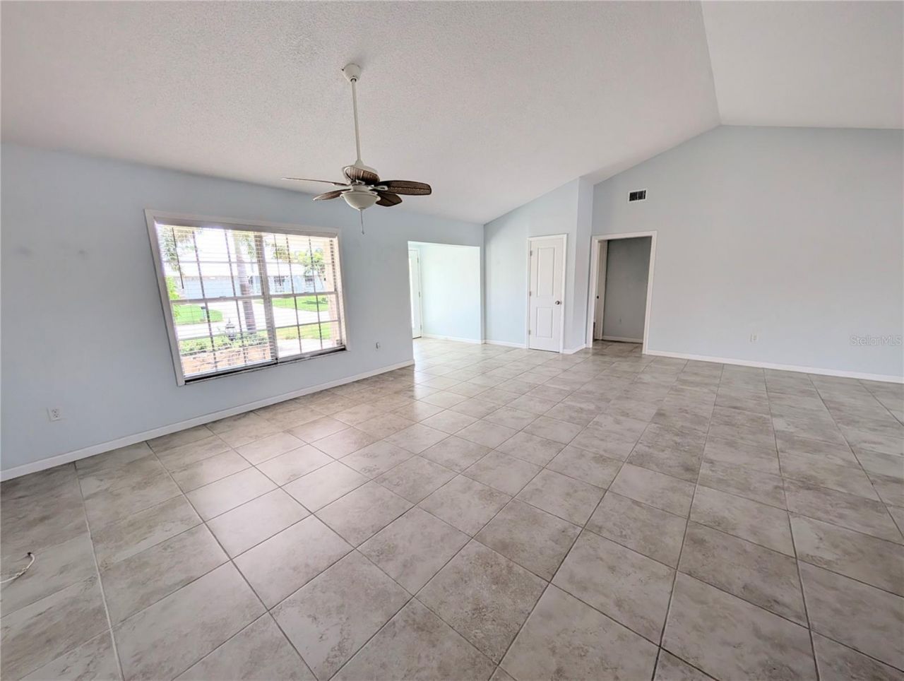 8707 51st Avenue W, Bradenton, FL 34210 Photo