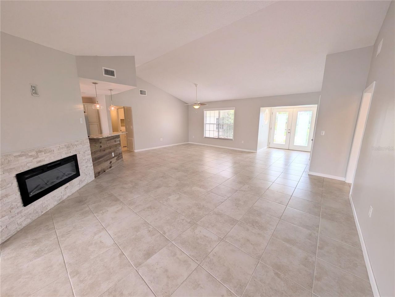 8707 51st Avenue W, Bradenton, FL 34210 Photo