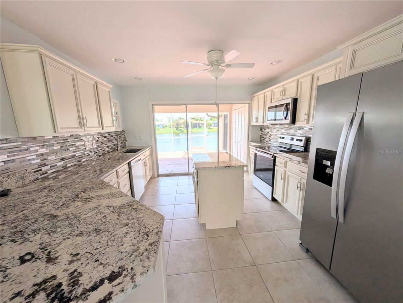 8707 51st Avenue W, Bradenton, FL 34210 Photo