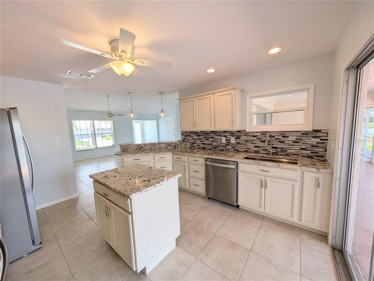 8707 51st Avenue W, Bradenton, FL 34210 Photo