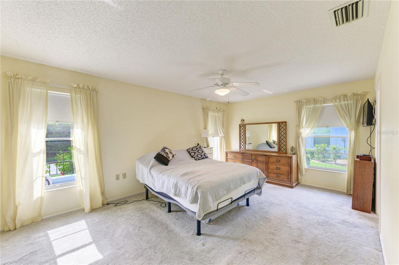804 67th Street W, Bradenton, FL 34209 Photo