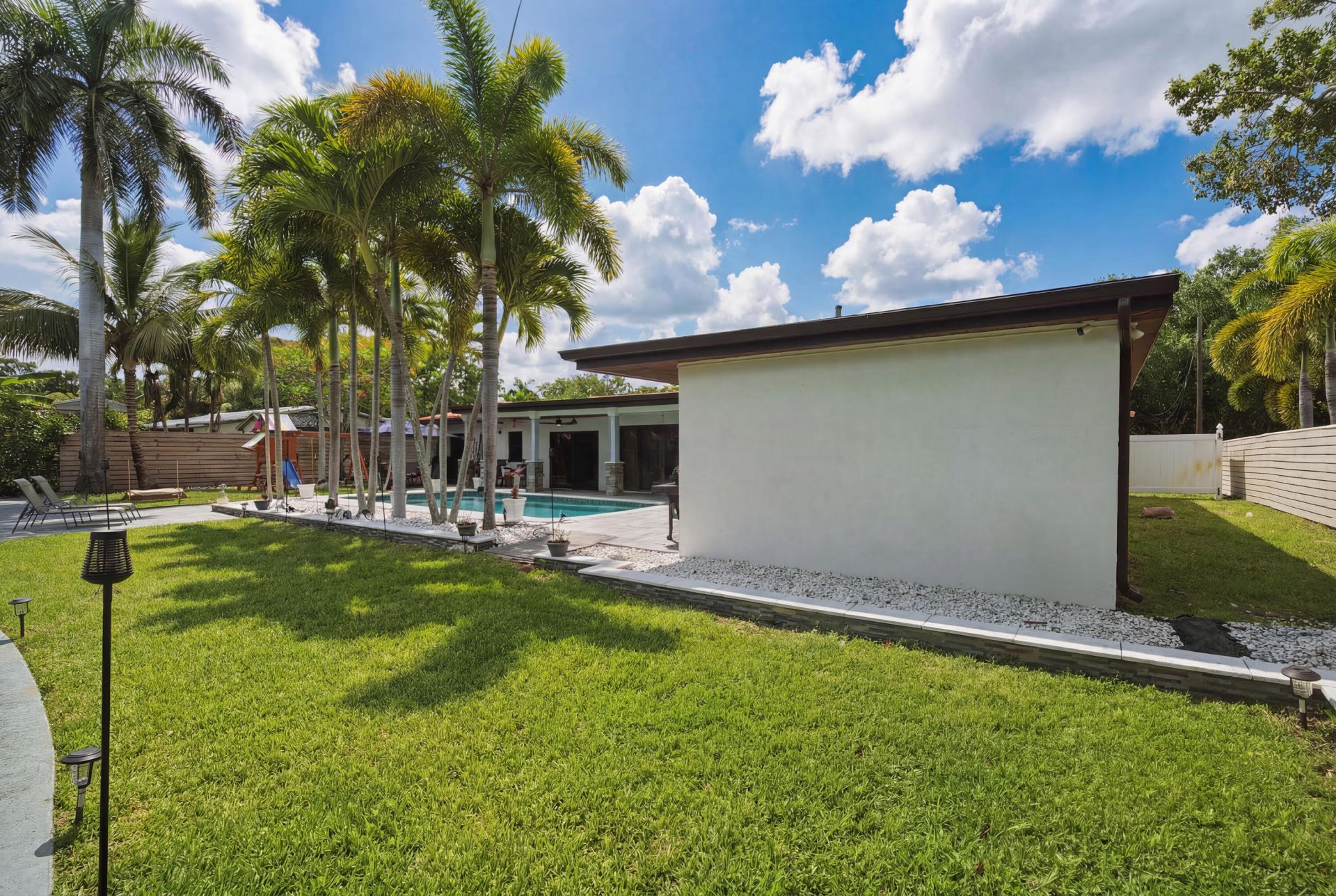 2587 SW 30th Avenue, Fort Lauderdale, FL 33312 Photo