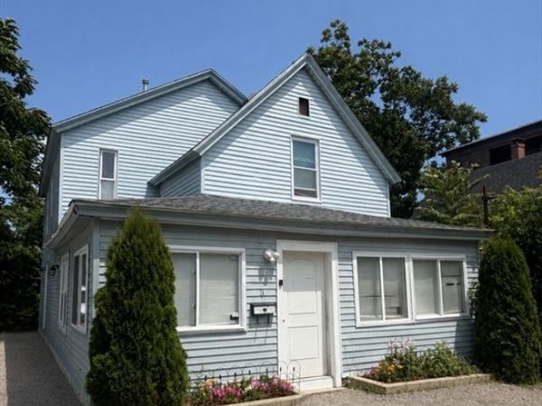 3 Mason Ct, Worcester, MA 01610