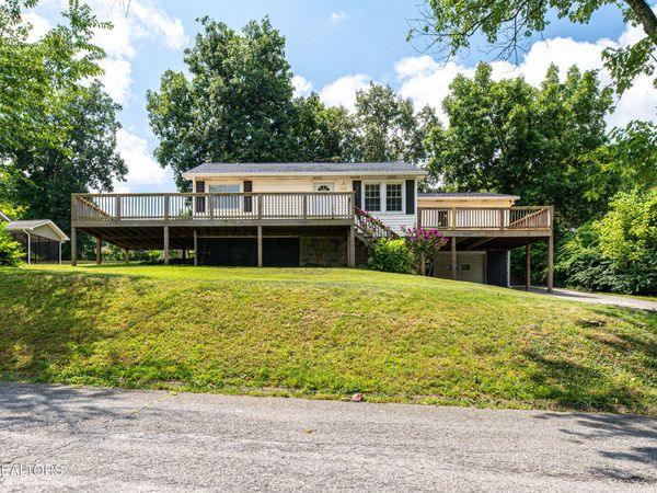 1314 Goldleaf St, Maryville, TN 37801